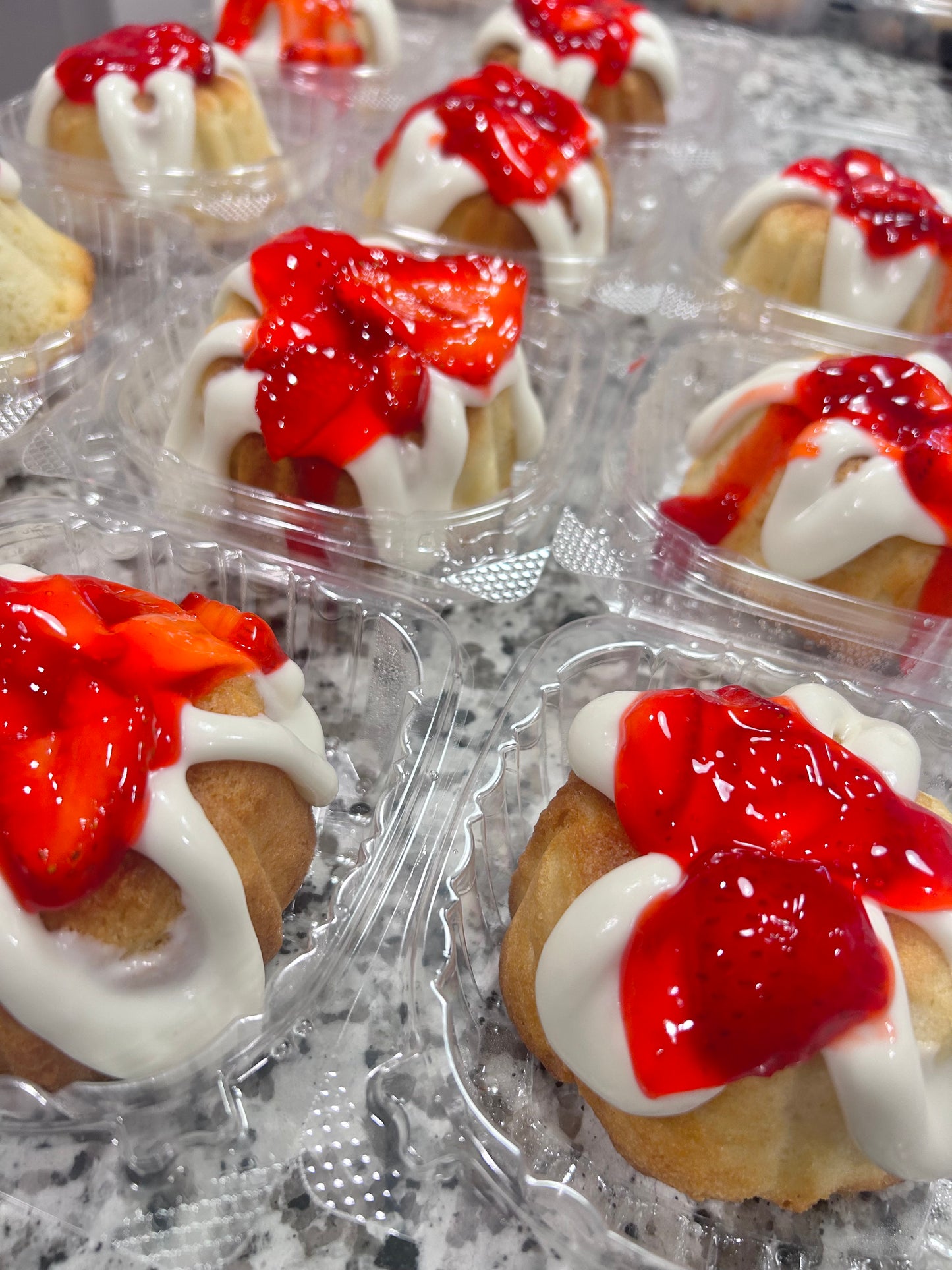 Mini Yummm Bundt Cakes- Strawberry Cheesecake