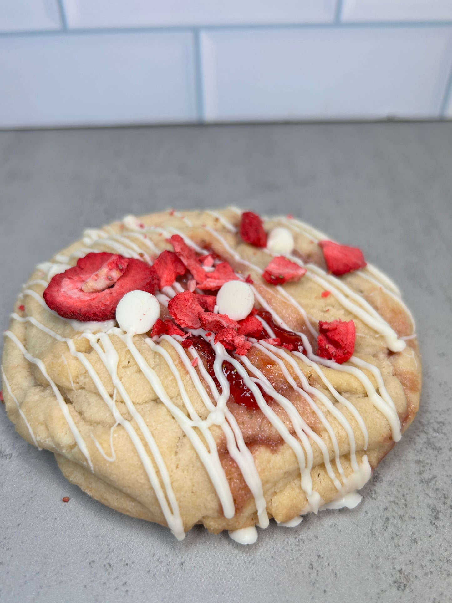 Strawberry Cheesecake Cookies