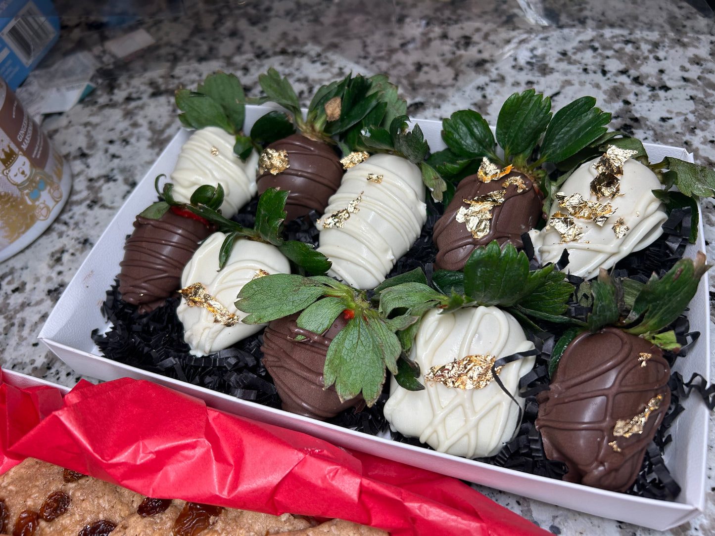 Dipped berries mixed chocolate 