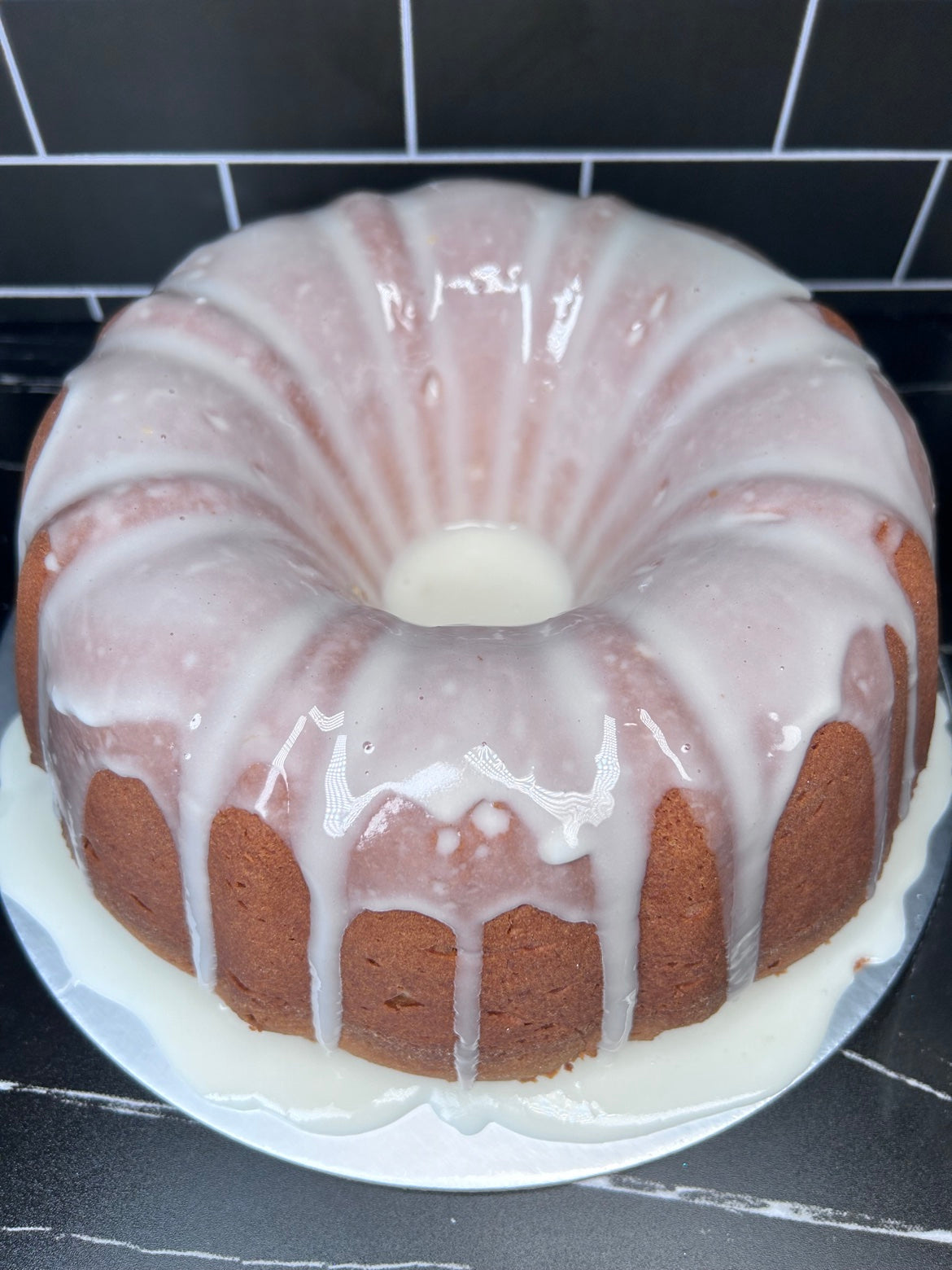 Glazed bundt pound cake - Yummm A Cupcakery Thanksgiving